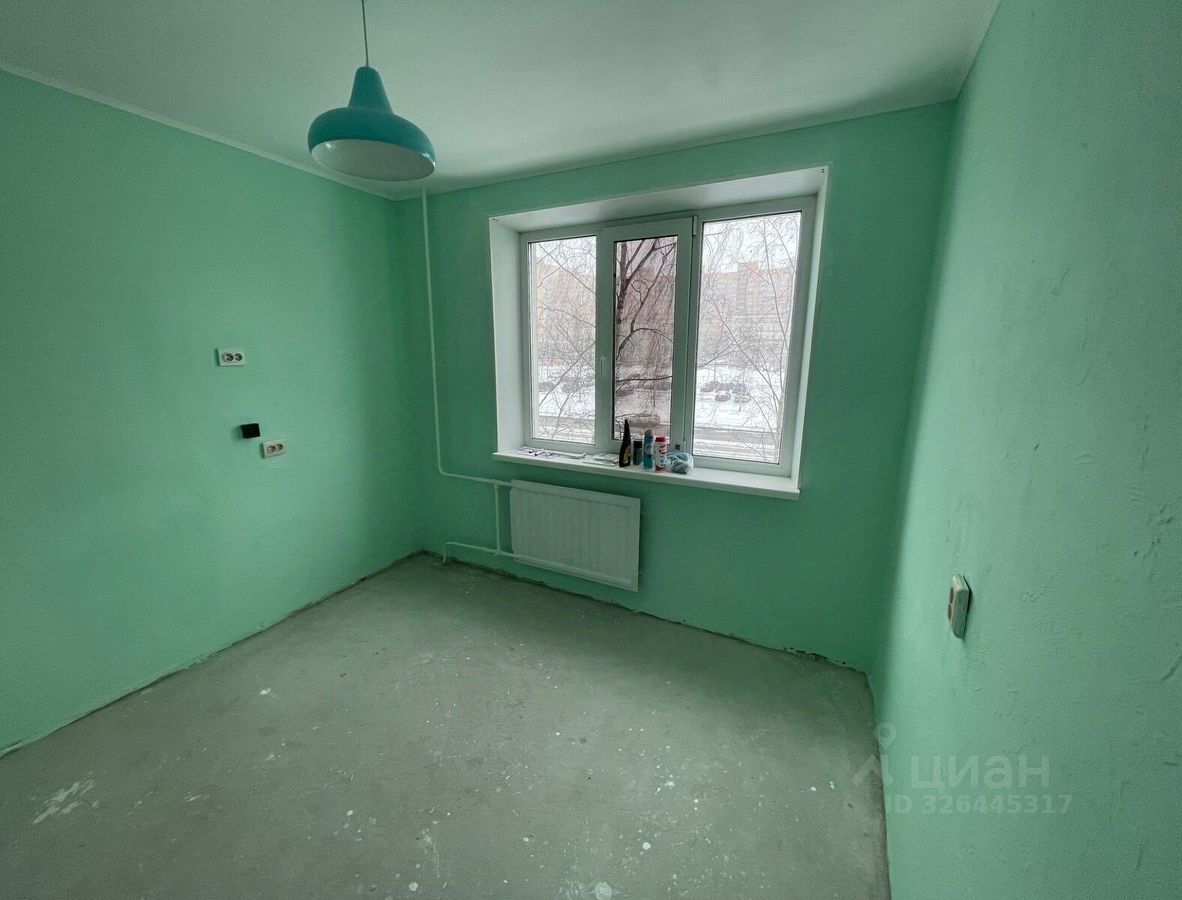 Продажа 1-комн квартиры на вторичном рынке улица Десантников, 12к1