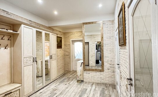 Продажа 4-комн квартиры на вторичном рынке Сестрорецк г, Николая Соколова ул,  д. 40