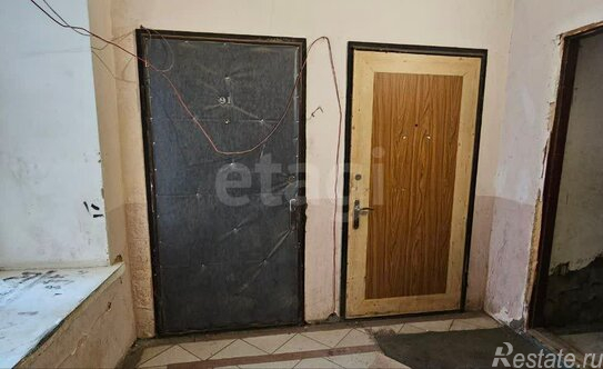 Продажа 1-комн квартиры на вторичном рынке Серпухов, улица Химиков,  д. 8