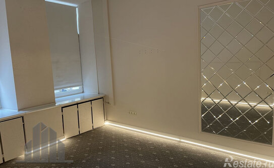 Аренда 6-комн квартиры на вторичном рынке Суворовский пр-кт,  д. 40