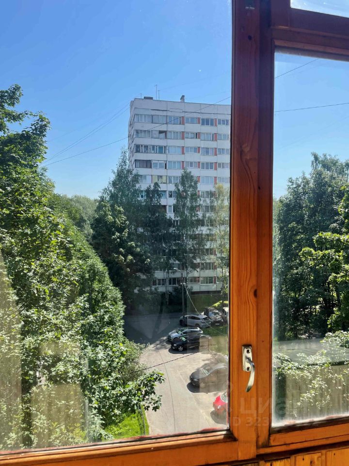 Продажа 2-комн квартиры на вторичном рынке улица Добровольцев, 26