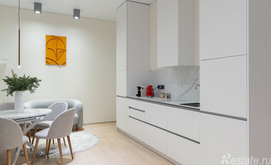 Продажа 1-комн квартиры на вторичном рынке улица Лабутина,  д. 3