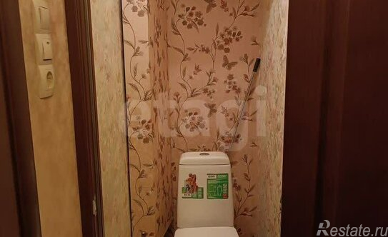 Продажа 2-комн квартиры на вторичном рынке Елагинский пр-кт,  д. 42