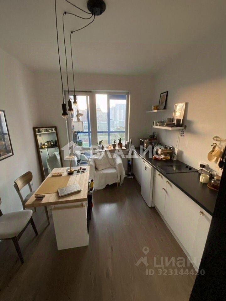 Продажа 1-комн квартиры на вторичном рынке Яхтенная улица, 28