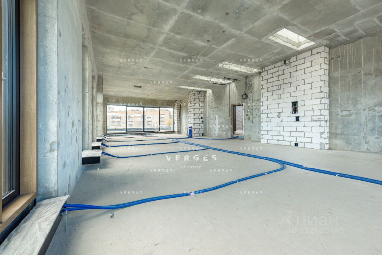 Продажа 4-комн квартиры на вторичном рынке Мосфильмовская улица, 1к7