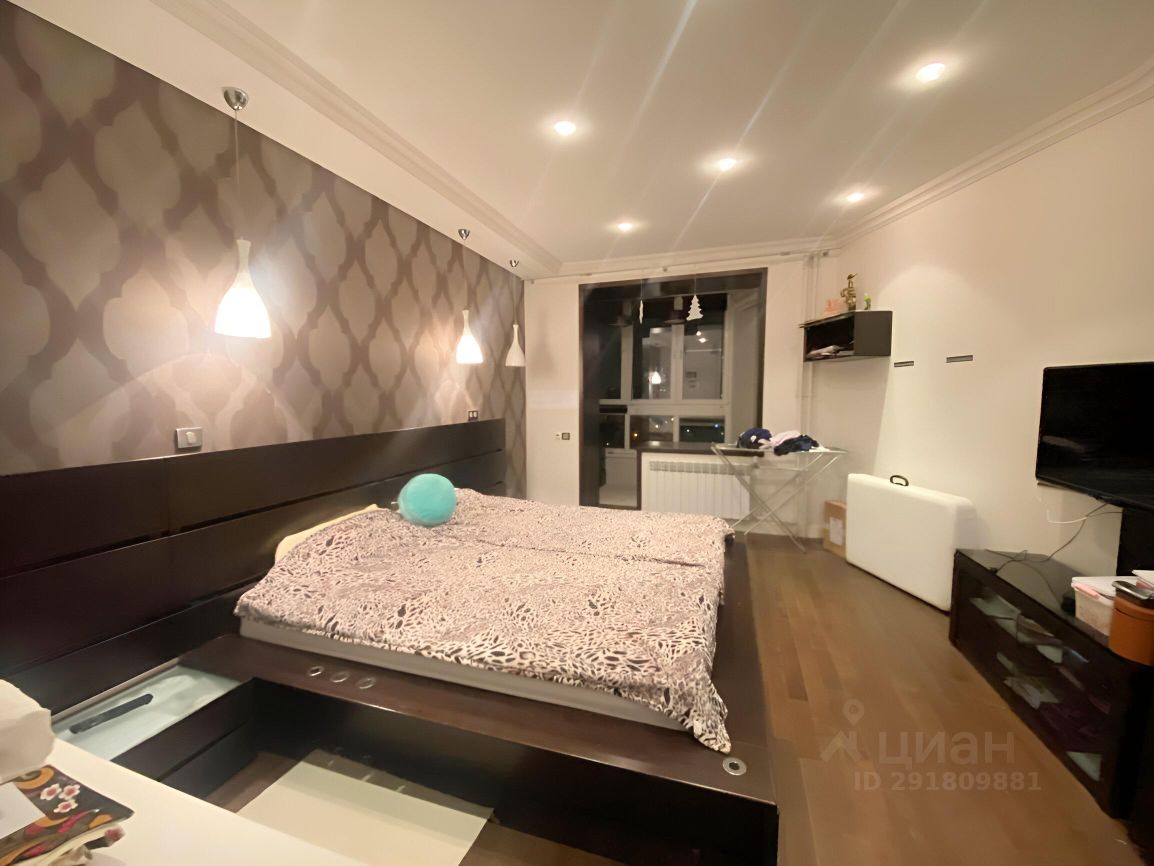 Продажа 3-комн квартиры на вторичном рынке Ленинский проспект, 131