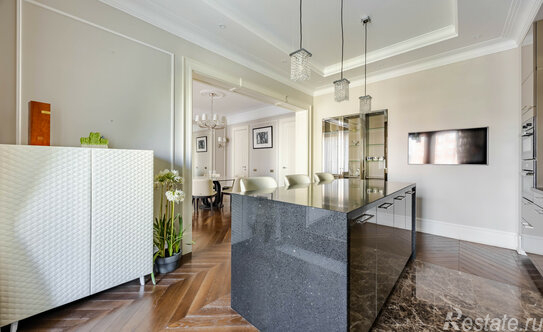 Продажа 2-комн квартиры на вторичном рынке Спортивная улица,  д. 2