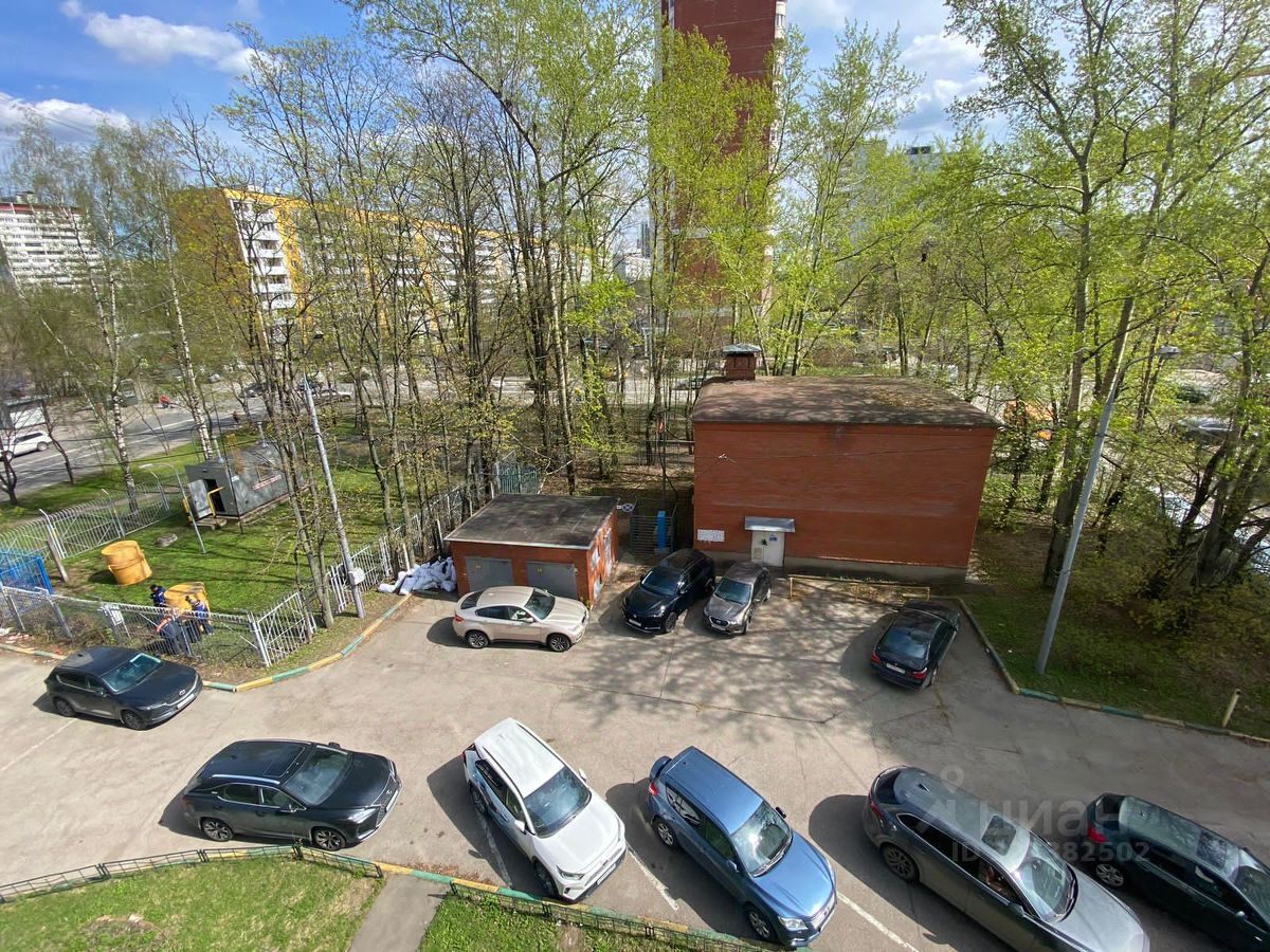 Продажа 1-комн квартиры на вторичном рынке Отрадная улица, 10