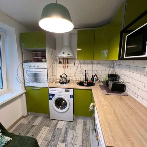 1-комн квартира Чекистов ул.,  д. 38