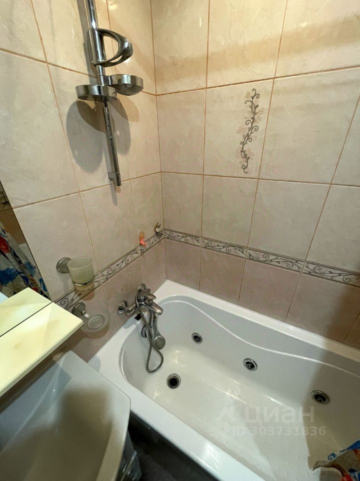 Продажа 2-комн квартиры на вторичном рынке Красногорск, улица Королева, 1