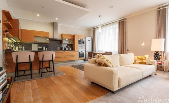 Продажа 5-комн квартиры на вторичном рынке Смоленский 1-й пер,  д. 17