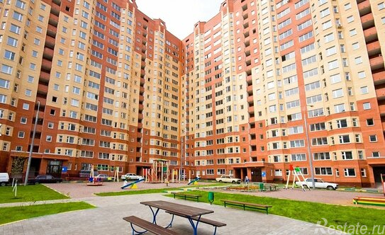 Продажа 2-комн квартиры на вторичном рынке Сходня, улица Мичурина,  д. 15