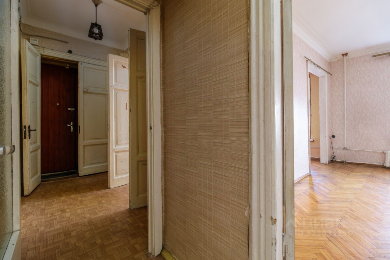 Продажа 3-комн квартиры на вторичном рынке улица Мира, 31