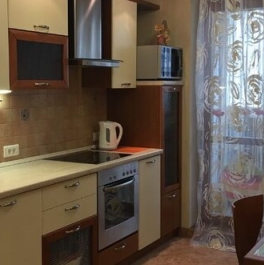 Аренда 3-комн квартиры на вторичном рынке улица Авиаконструктора Миля,  д. 19