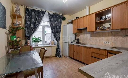 Продажа 2-комн квартиры на вторичном рынке Разночинная Б. ул,  д. 11