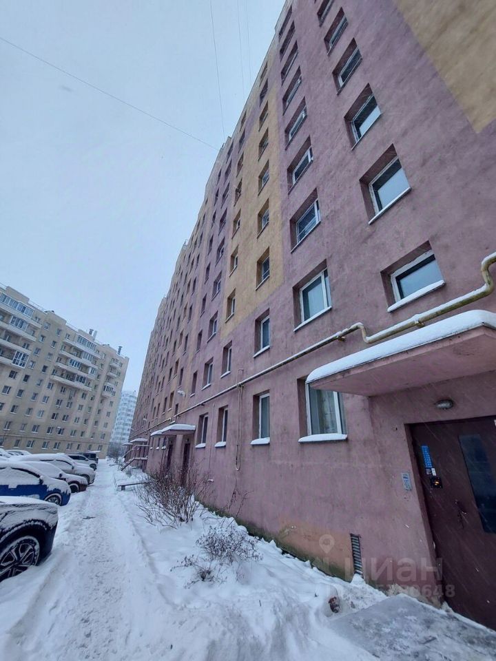 Продажа 1-комн квартиры на вторичном рынке пос. Шушары, Московское шоссе, 268