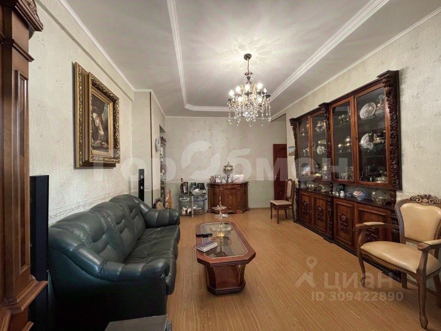 Продажа 4-комн квартиры на вторичном рынке Петровско-Разумовский проезд, 16