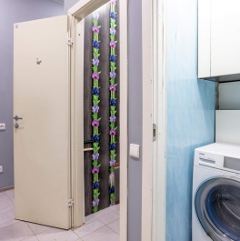 Продажа 4-комн квартиры на вторичном рынке Большая Подьяческая улица,  д. 9