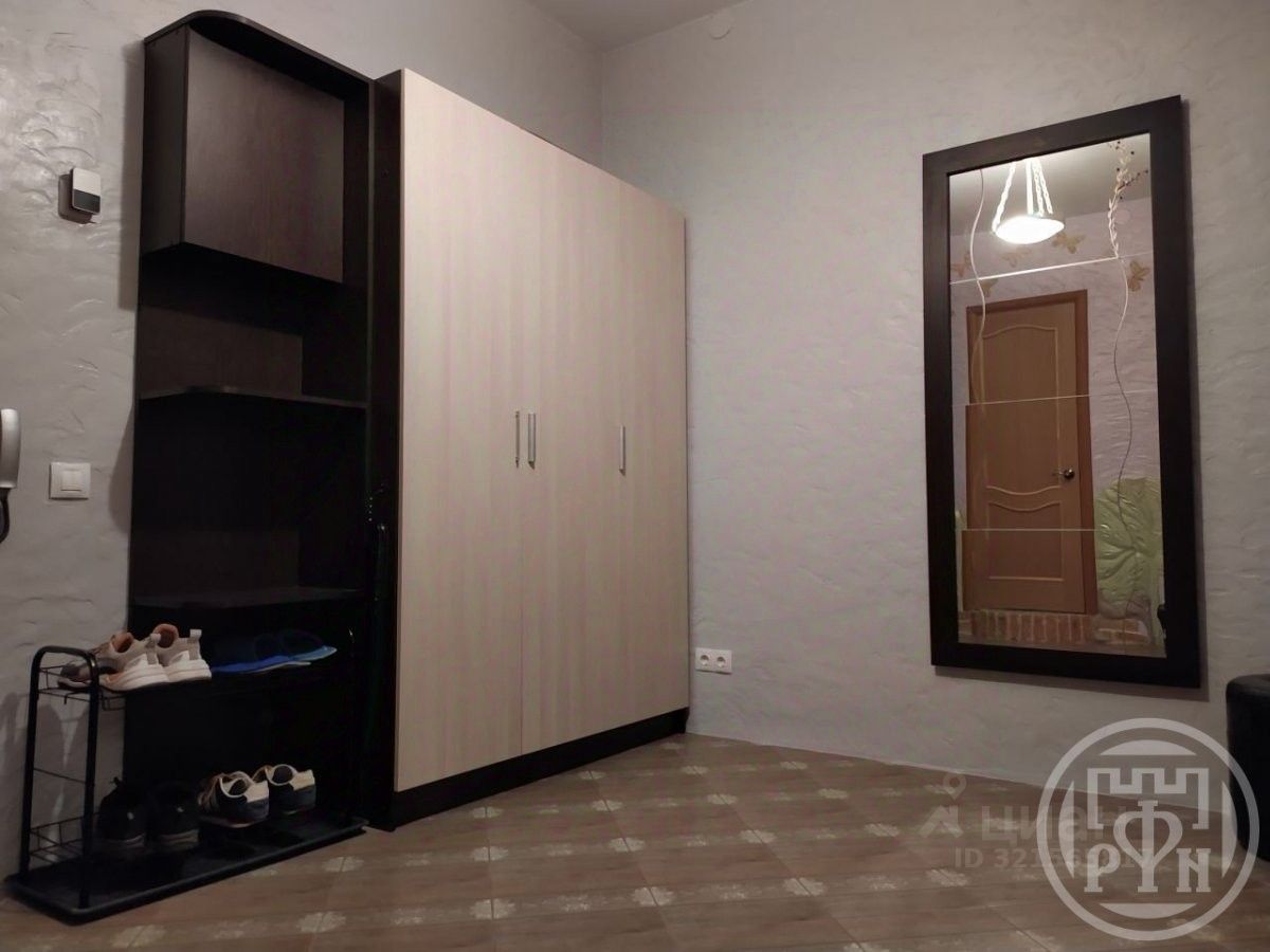 Продажа 1-комн квартиры на вторичном рынке Южный мкр, улица Доктора Сотникова, 15