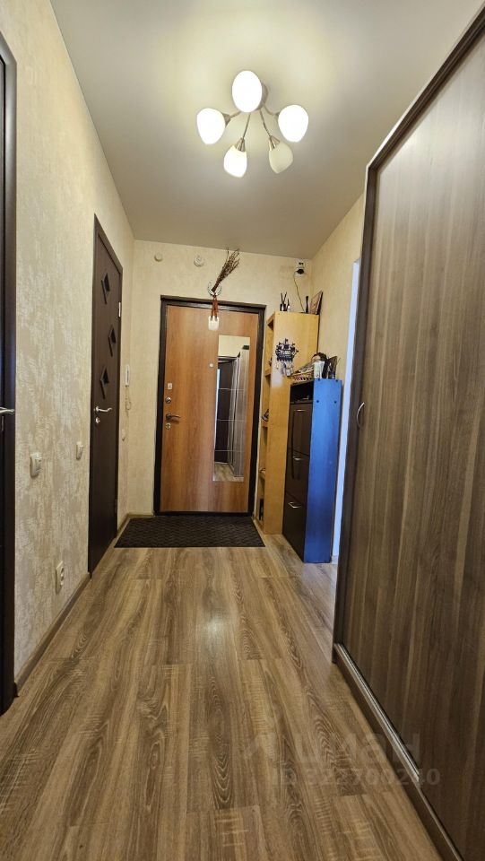 Продажа 1-комн квартиры на вторичном рынке улица Оптиков, 45к1