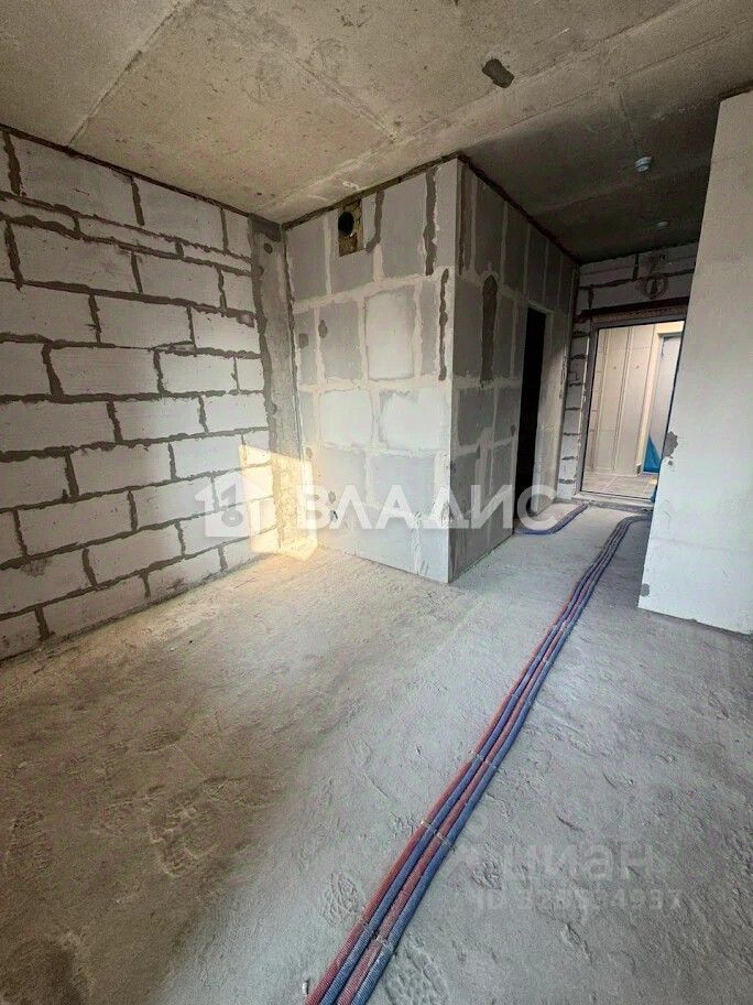 Продажа 1-комн квартиры на вторичном рынке Клинская улица, 2А