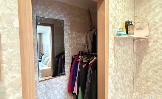 Продажа 2-комн квартиры на вторичном рынке пр-кт Елизарова,  д. 37