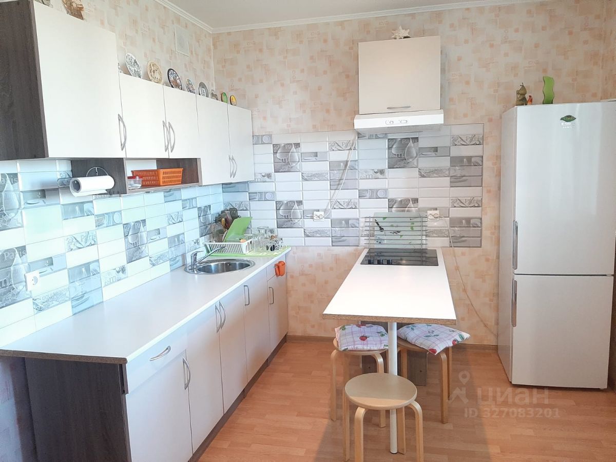 Продажа 1-комн квартиры на вторичном рынке улица Александры Монаховой, 109к1