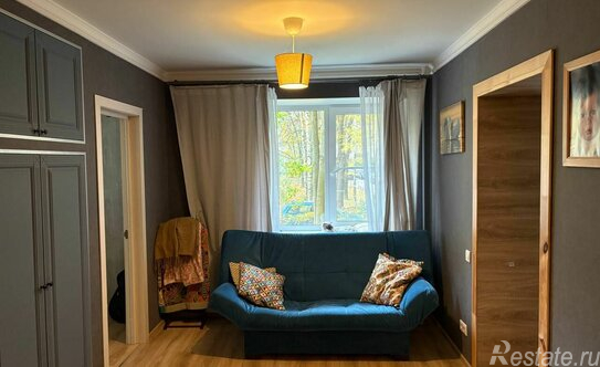 Продажа 3-комн квартиры на вторичном рынке ул Наличная,  д. 36,  к. 7