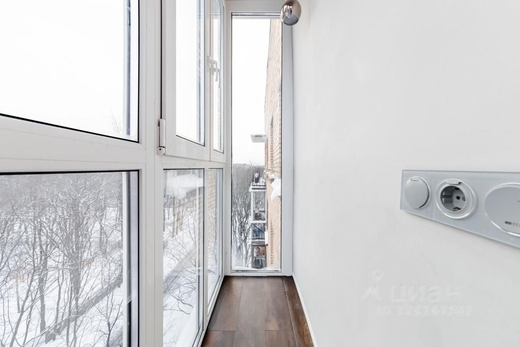 Продажа 2-комн квартиры на вторичном рынке Муринский 2-й пр-кт,  д. 22