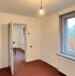 Продажа 3-комн квартиры на вторичном рынке Сестрорецк г, Реки Сестры наб,  д. 5