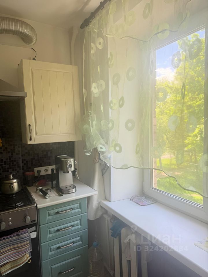 Продажа 3-комн квартиры на вторичном рынке улица Седова, 49