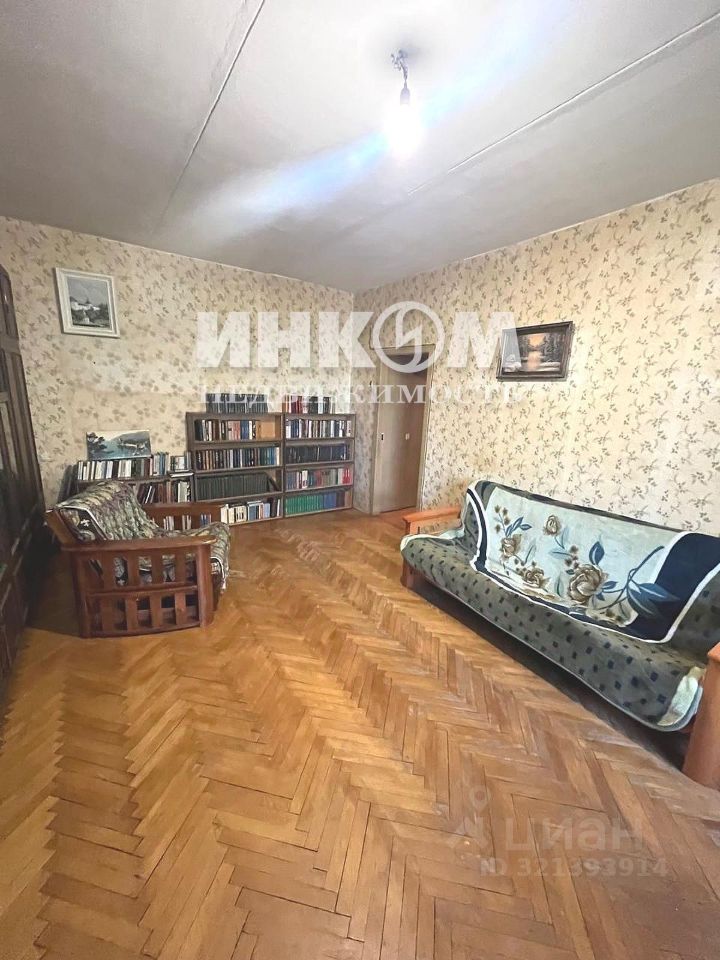 Продажа 2-комн квартиры на вторичном рынке Чонгарский бульвар, 1К4