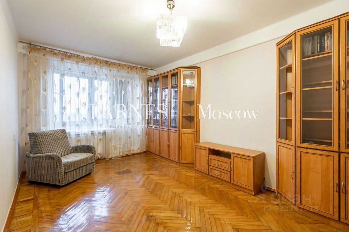 Продажа 2-комн квартиры на вторичном рынке шоссе Революции, 33К1