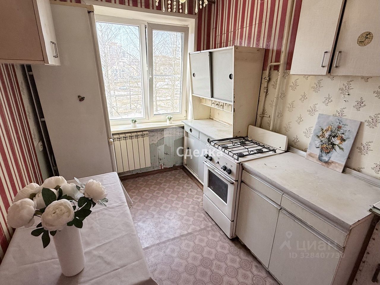 Продажа 3-комн квартиры на вторичном рынке Коломна, улица Девичье Поле, 15