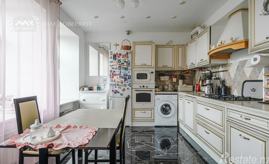 Продажа 4-комн квартиры на вторичном рынке улица Рубинштейна