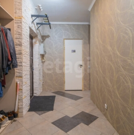 Продажа 2-комн квартиры на вторичном рынке Учительская улица