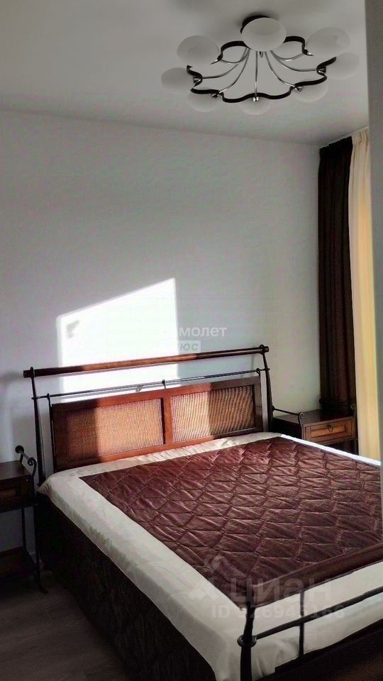 Продажа 2-комн квартиры на вторичном рынке улица Александры Монаховой, 91к1
