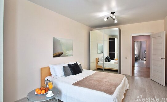 Аренда 2-комн квартиры на вторичном рынке наб Реки Монастырки,  д. 1