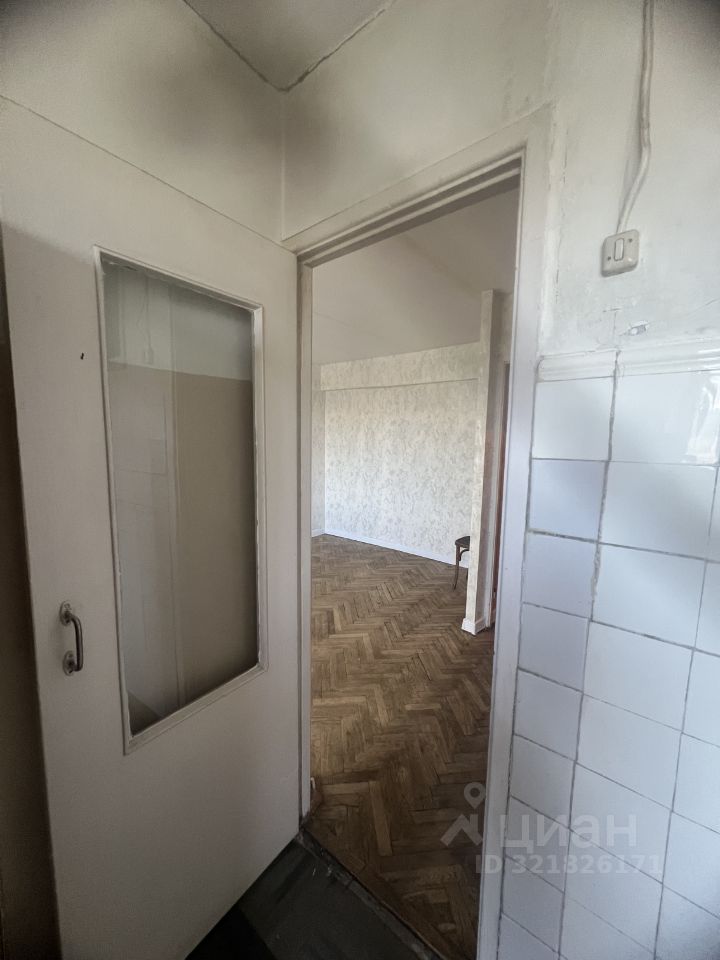 Продажа 1-комн квартиры на вторичном рынке улица Приорова, 2А