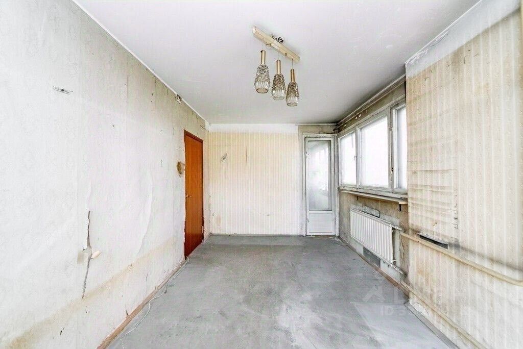 Продажа 3-комн квартиры на вторичном рынке улица Добровольцев, 62К1
