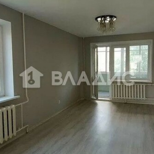 4-комн квартира Холодово, Коммунистическая улица,  д. 17