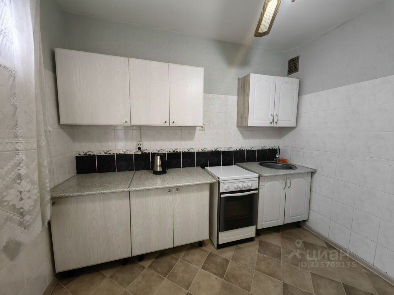 Продажа 3-комн квартиры на вторичном рынке Земский переулок, 11К2