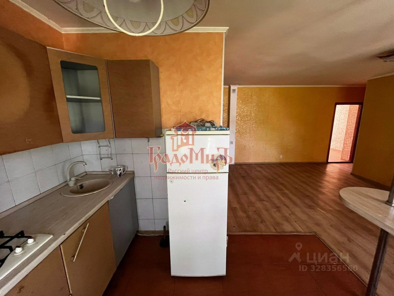 Продажа 3-комн квартиры на вторичном рынке Сергиев Посад, улица Толстого, 4б