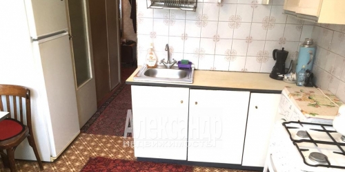 3-комн квартира Сертолово г., Ветеранов ул. ,  д. 3