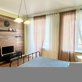Продажа 3-комн квартиры на вторичном рынке Варшавская ул,  д. 32