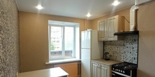 2-комн квартира пр-кт Непокорённых,  д. 16,  к. 1