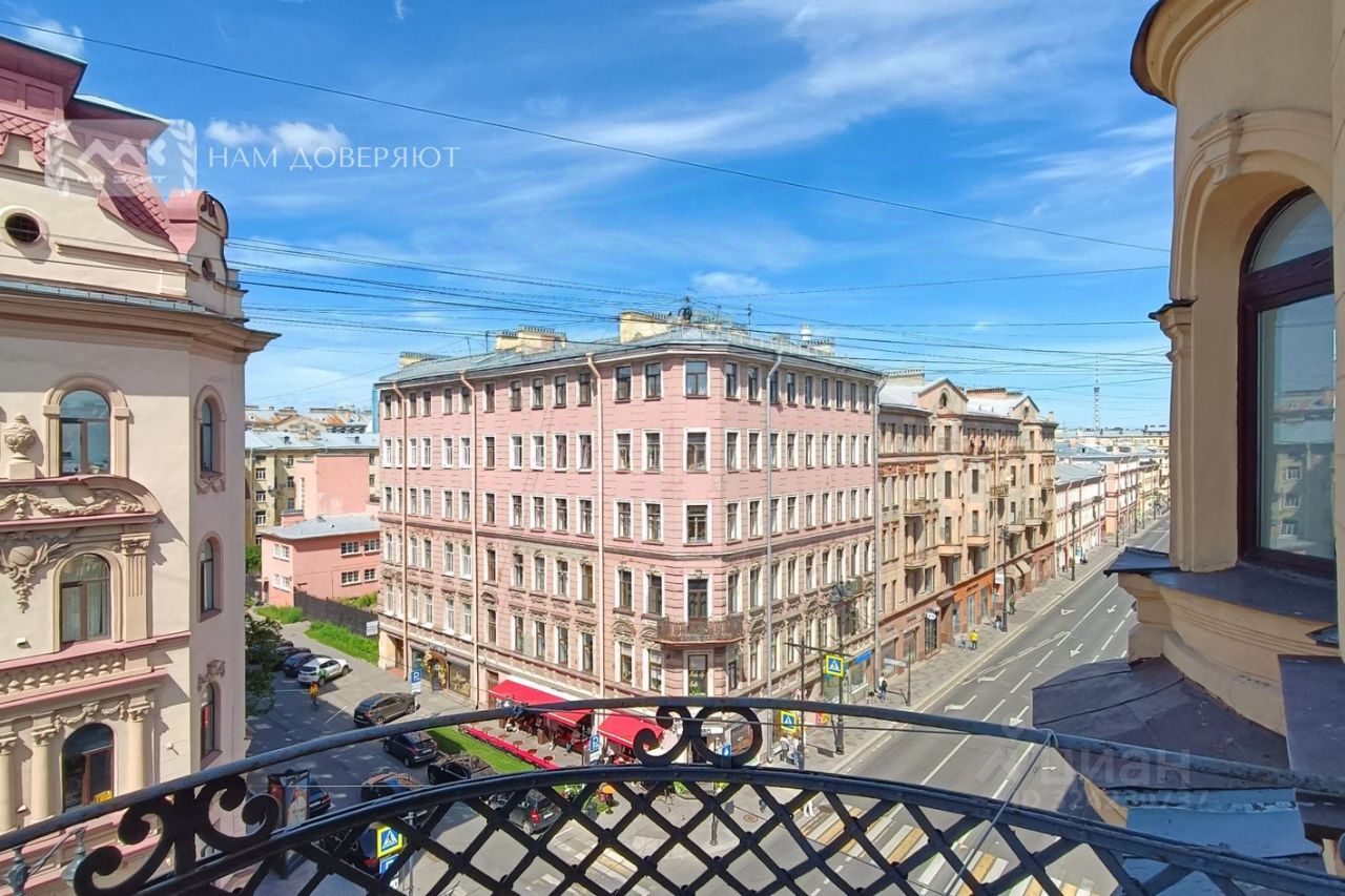 Продажа 4-комн квартиры на вторичном рынке проспект Большой Петроградской стороны, 13/4