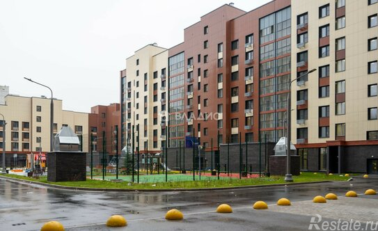 Продажа 1-комн квартиры на вторичном рынке Кедровая улица,  д. 16