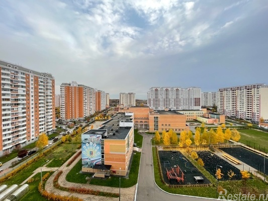 Продажа 1-комн квартиры на вторичном рынке Лобня, Лобненский Бульвар ул,  д. 4