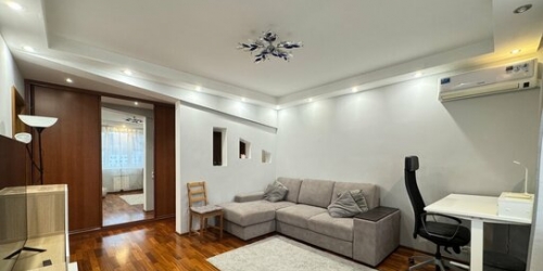 2-комн квартира улица Римского-Корсакова,  д. 1